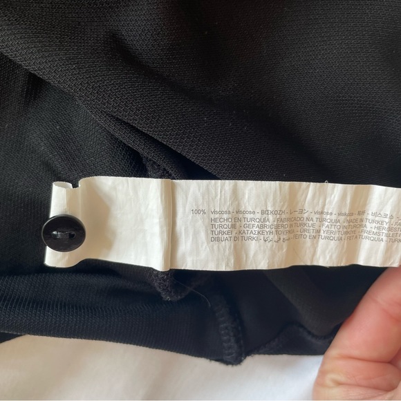 Zara Tight/Stretchy Black Button Down Shirt - Picture 6 of 6